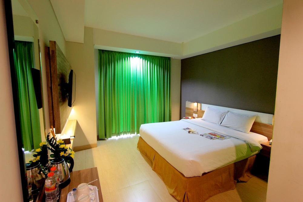 Hotel Fortunagrande Seturan Yogyakarta Eksteriør bilde