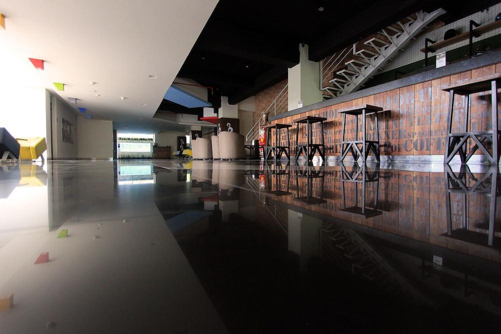 Hotel Fortunagrande Seturan Yogyakarta Eksteriør bilde