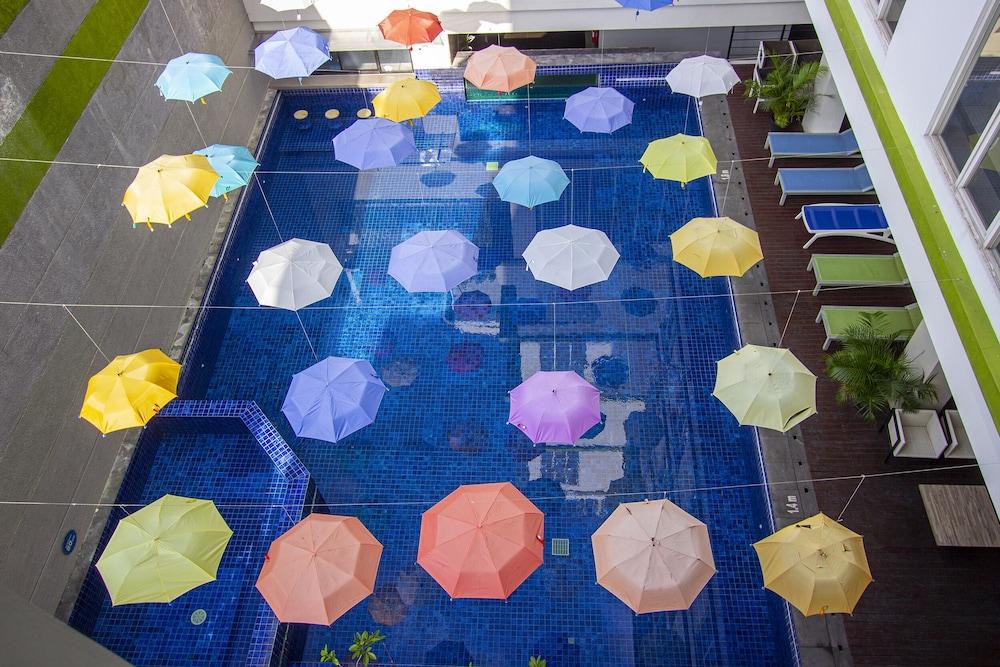 Hotel Fortunagrande Seturan Yogyakarta Eksteriør bilde
