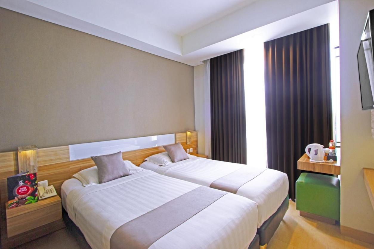 Hotel Fortunagrande Seturan Yogyakarta Eksteriør bilde