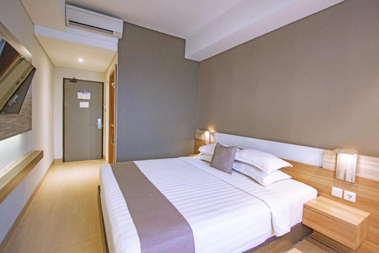Hotel Fortunagrande Seturan Yogyakarta Eksteriør bilde
