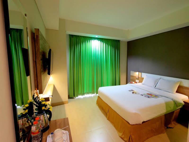 Hotel Fortunagrande Seturan Yogyakarta Eksteriør bilde
